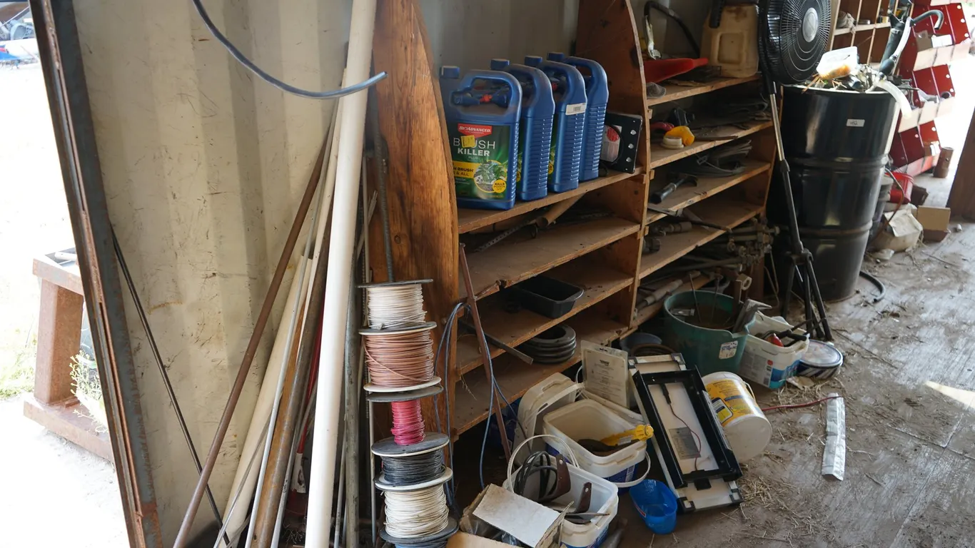 Contents Only of Shelf & Floor