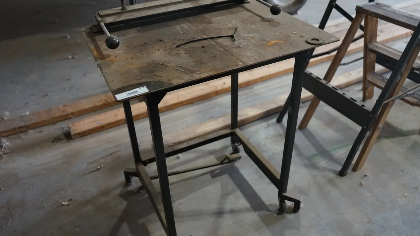 Small Metal Rolling Work Table