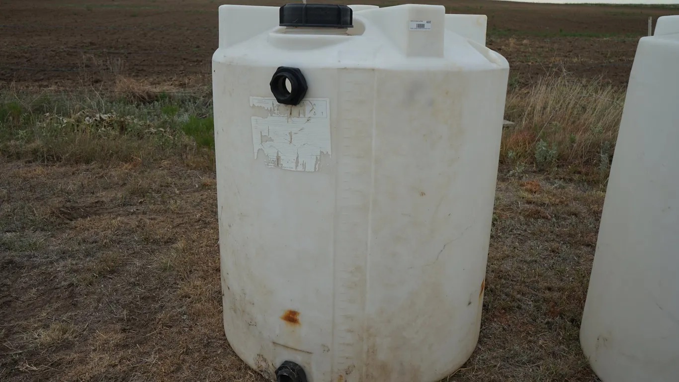 220gal Water Storage Tank