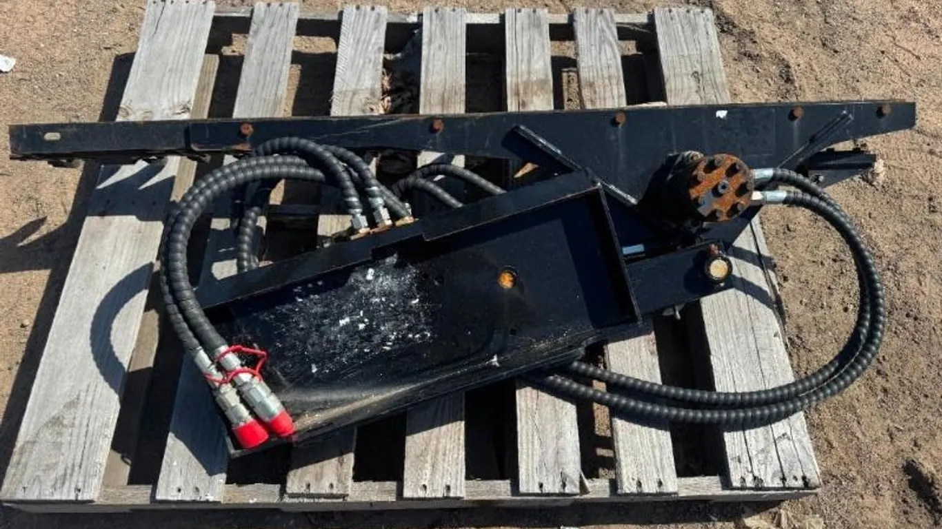GIYI GY-LLJ 48 in Mini Skid Steer Hedge Trimmer (Unused