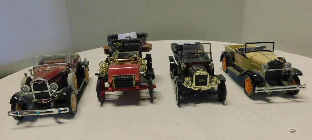 1/43 4 PC LOT OF ANTIQUE CARS