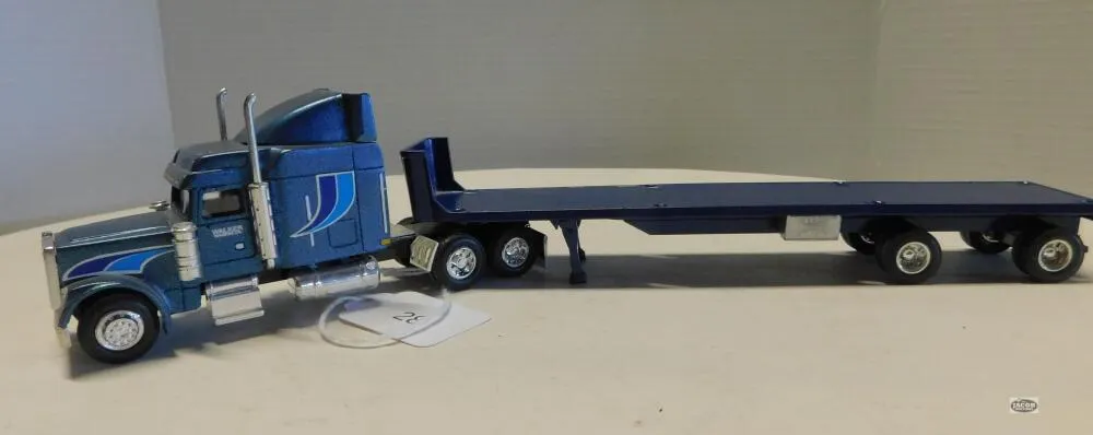 1/64 CUSTOM L.E. WALKER TRANSPORT, FREIGHTLINER