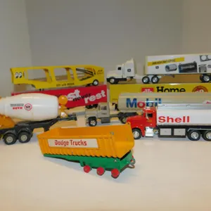 1/64 MISC TRUCK & TRAILER LOT