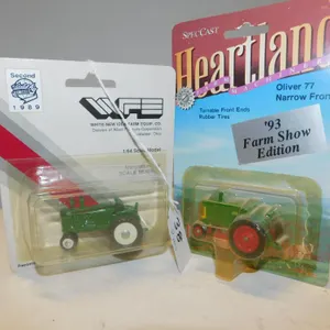 1/64 OLIVER 880 & 77 NF TRACTORS, NIP
