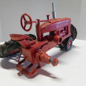 1/16 TEESWATER FARMALL NF SEAFORTH '89, BROKEN