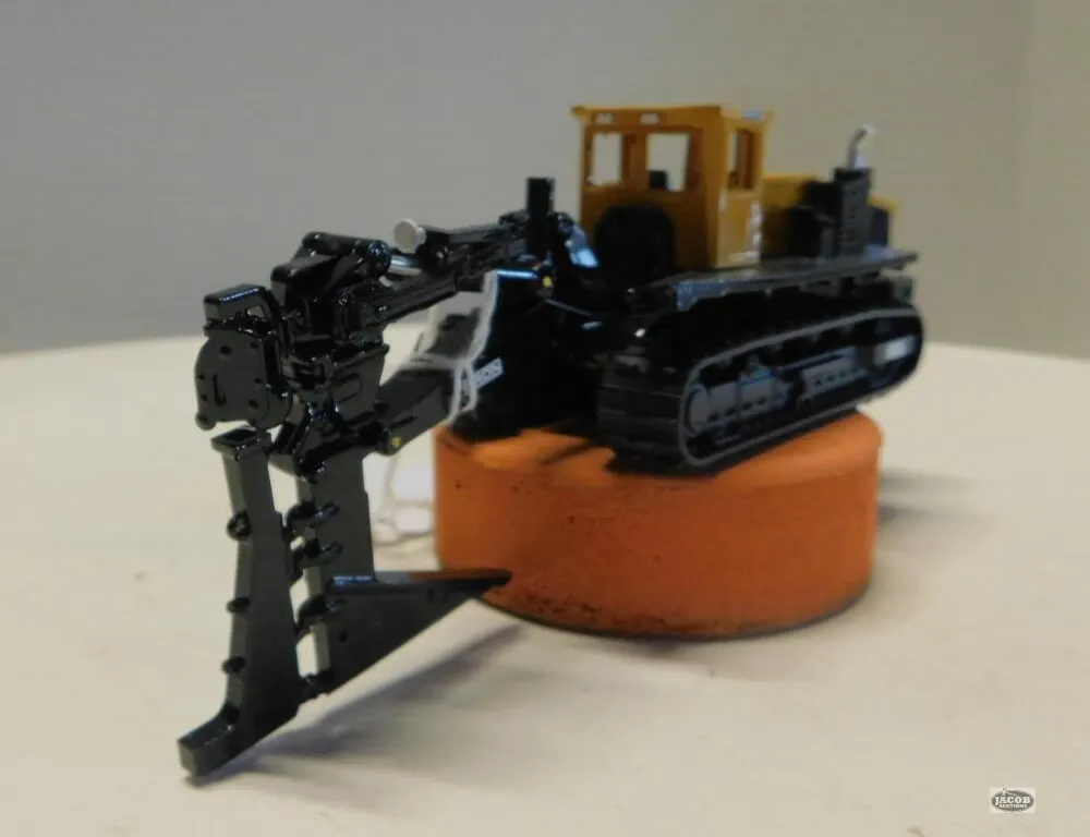 1/64 BRON 585 HIGH DETAIL TILE PLOW 3D PRINTED