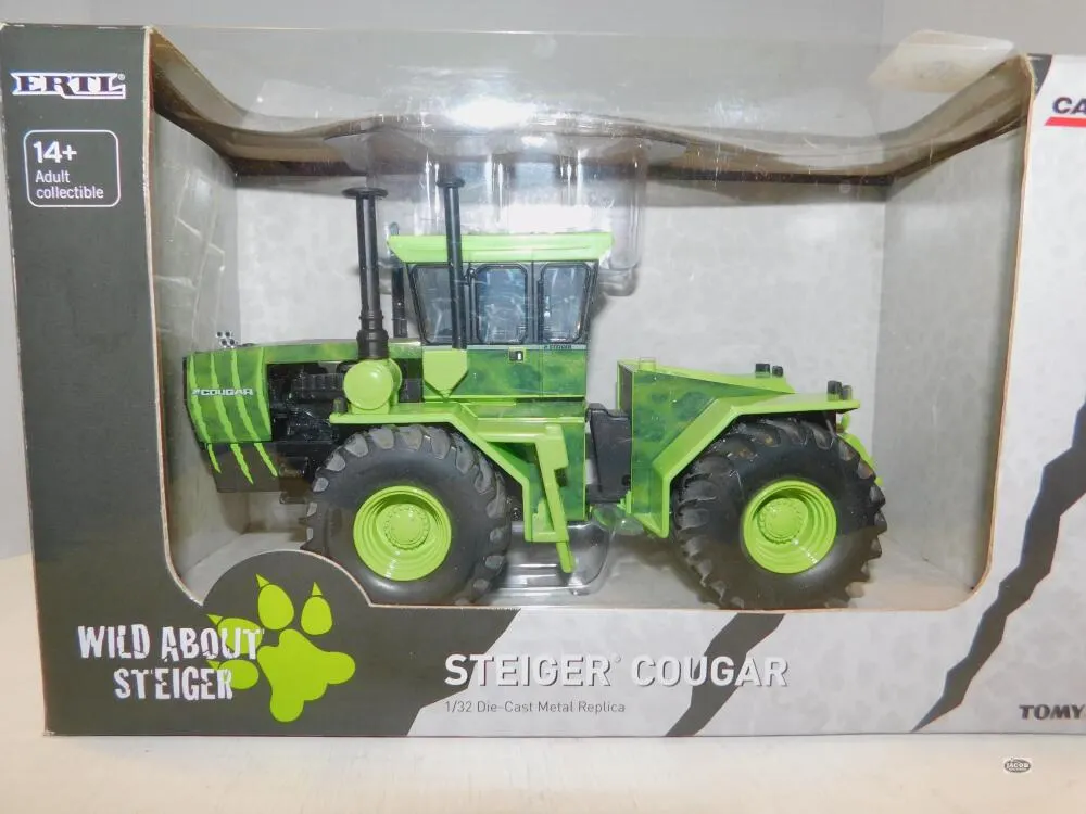 1/32 STEIGER COUGAR ERTL/TOMY, NIB