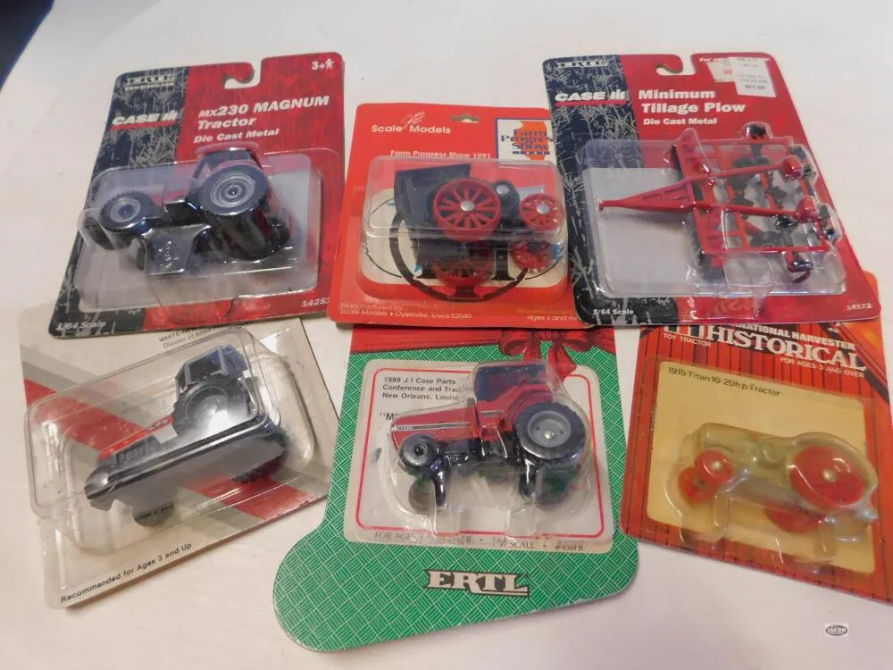 1/64 LOT OF 5 TRACTORS & RIPPER