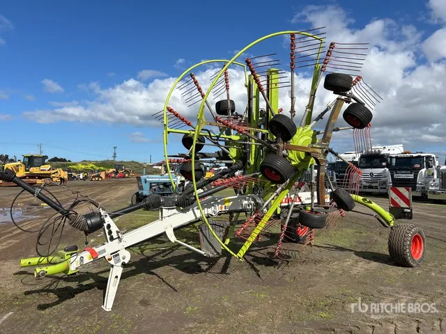 2020 Claas Liner 2800 7.4 m 2-Point 2 Wheel Hay Rake