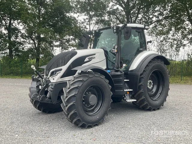 2025 Valtra T155 A 4WD Tractor (Unused)