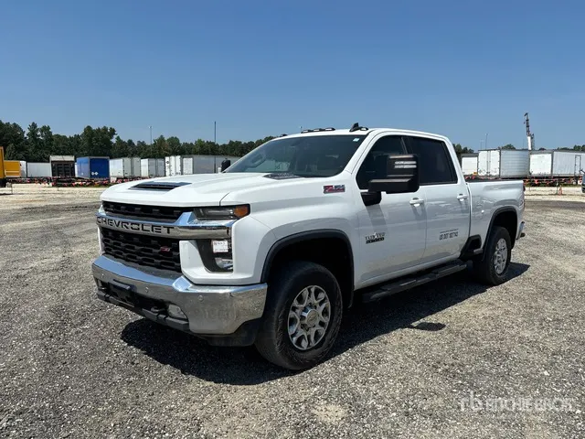 2021 Chevrolet Silverado 2500HD Z71 4x4 Crew Cab Pickup