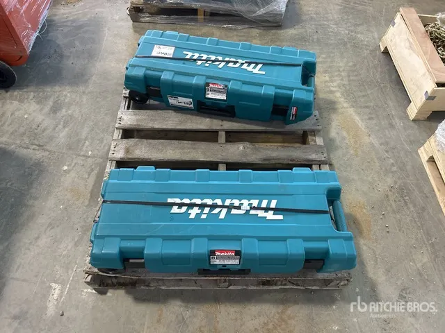 Quantity of (2) Makita HM1307CB 35 lb Demolition Pulverizer