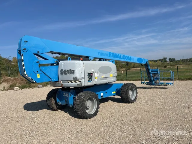 2013 Genie Z-80/60 4WD Diesel Nacelle Articulee Articulating Boom Lift