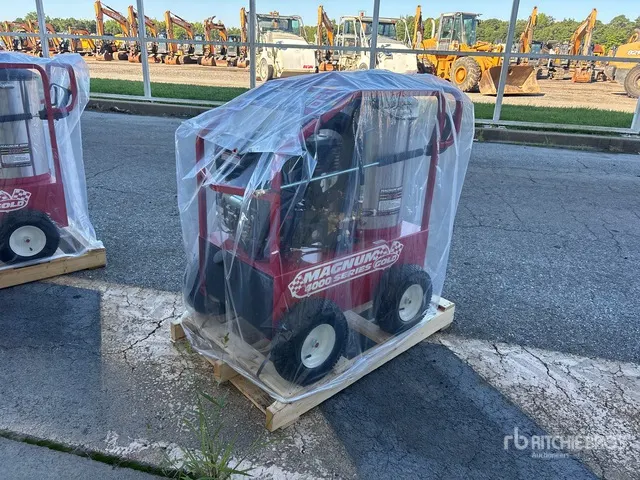 Easy-Kleen Magnum Gold Pressure Washer (Unused)