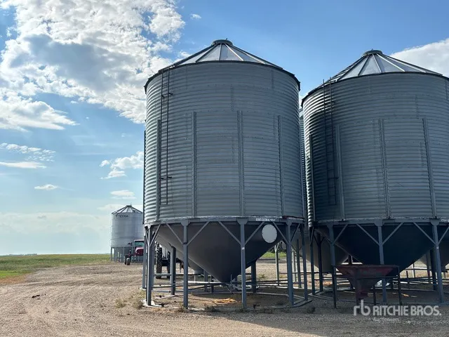 +/- 4500 bu 6 Ring Hopper Grain Bin
