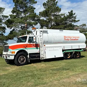 1991 International 4900 16800 L 6x4 Tanker Truck