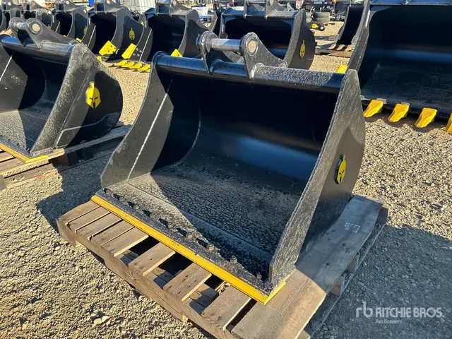 Dynamic Entities 50CL 42 in Excavator Bucket - Fits 45mm Cat 305, 305.5 Komatsu PC45/50/55 Hyundai R55, Hitachi/Deere 50D/G Case, New Holland, Kobelco