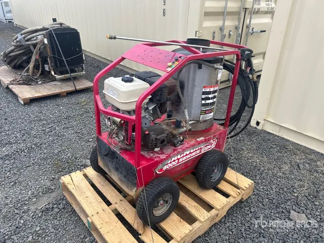 Magnum GS18 Pressure Washer