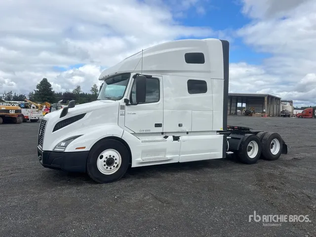 2022 Volvo VNL760 6x4 T/A Sleeper Truck Tractor