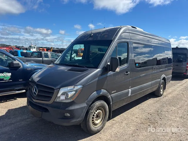 2016 Mercedes-Benz SPRINTER 2500 11 Passenger Van (Inoperable)