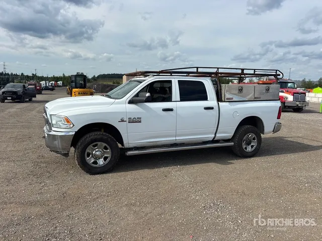 2018 Ram 2500 4x4 Crew Cab Pickup