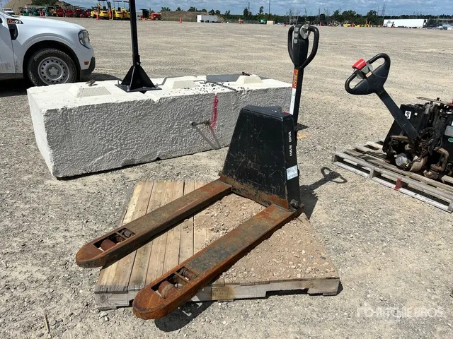 Electric Pallet Jack (Inoperable)