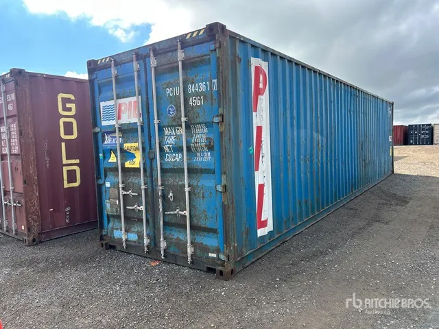2009 40 ft High Cube Storage Container