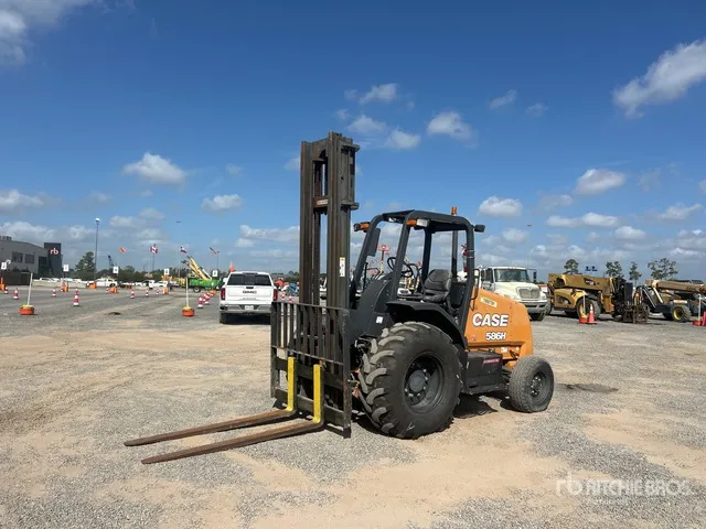 2019 Case 586H 6000 lb 4x2 Rough Terrain Forklift