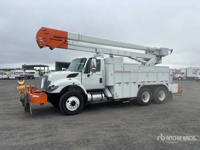 2013 Terex Hi-Ranger 5TC-55 55 ft on 2014 International 7400 6x4 Bucket Truck