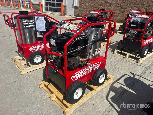 Easy-Kleen Magnum Gold Pressure Washer (Unused)