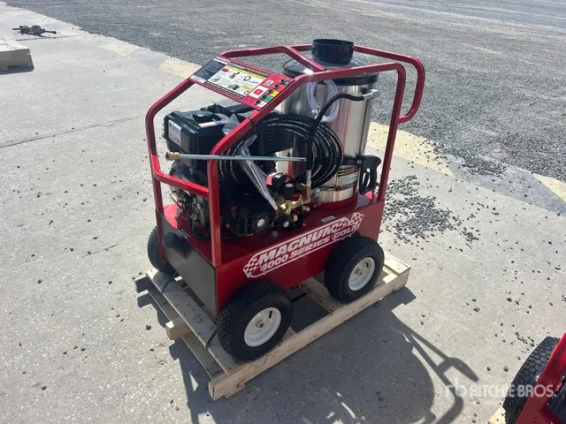 Easy-Kleen Magnum Gold Pressure Washer (Unused)