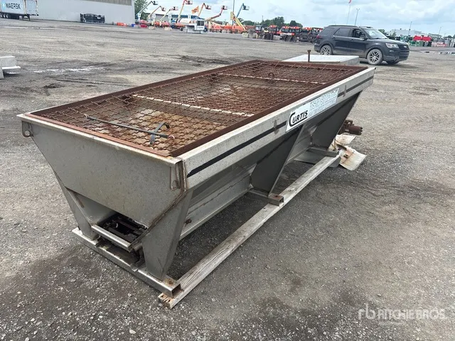 Curtis TS-17 Salt Spreader