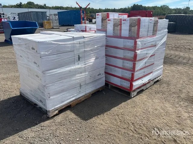 Quantity of (3) Pallets of Lighting Fixtures