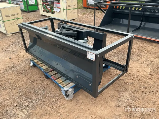 StanForge DB72 72 in Skid Steer Dozer (Unused)