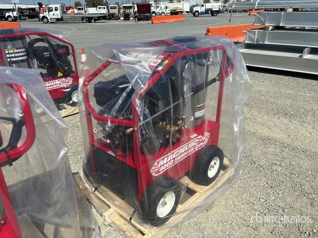 Easy-Kleen Magnum Gold Pressure Washer (Unused)