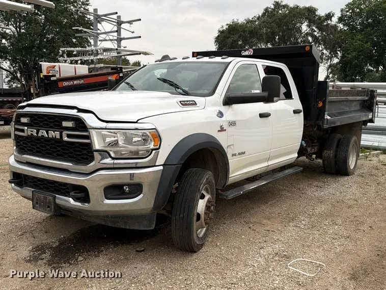 2020 RAM 5500 Crew Cab dump truck