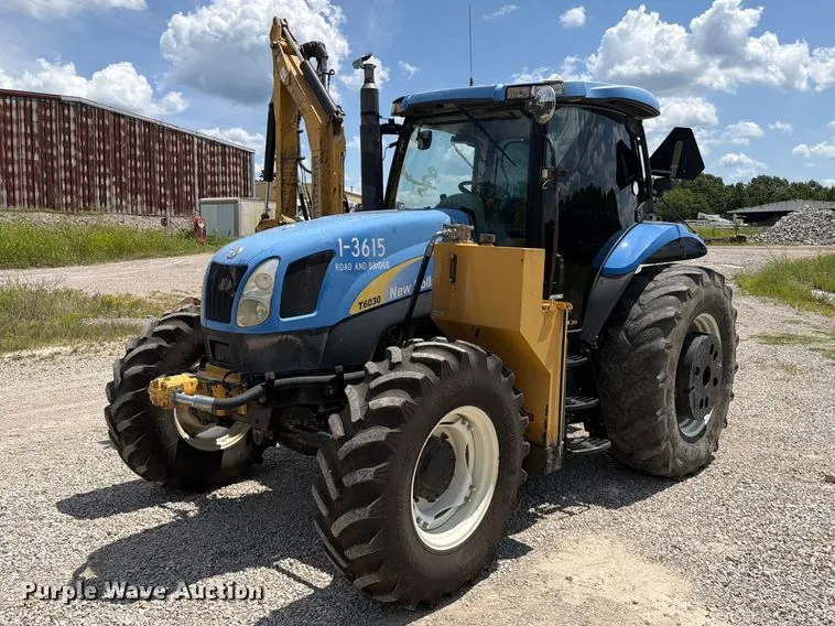 2010 New Holland T6030 MFWD tractor