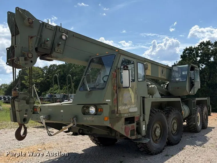 1989 Harnischfeger HSHMC-25 crane
