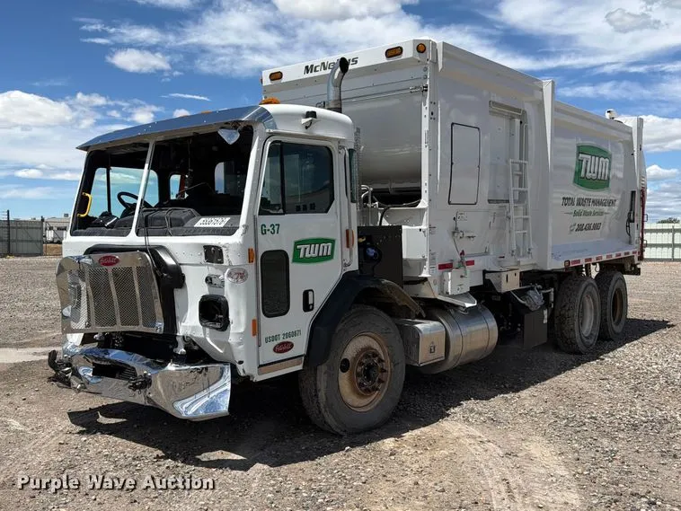 2026 Peterbilt 520 refuse truck