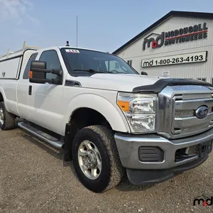 2015 Ford F250 XLT Truck