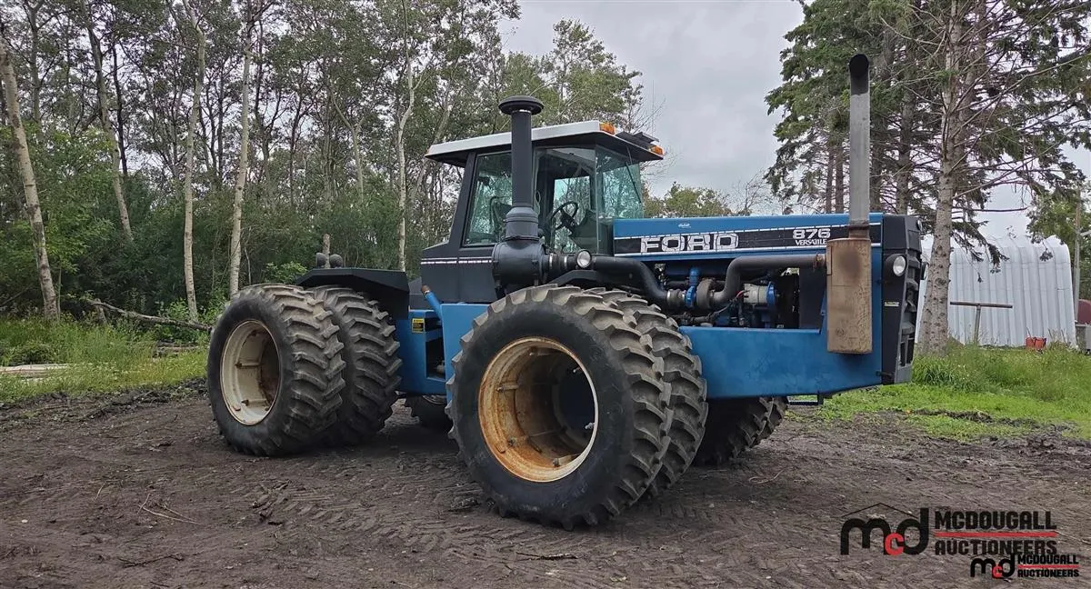 1990 Ford Versatile 876 4WD Tractor