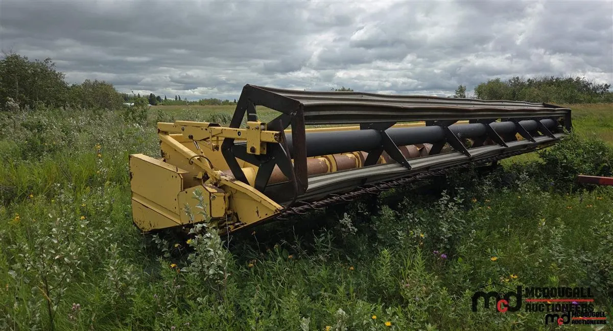 New Holland 971 Combine Header
UNRESERVED