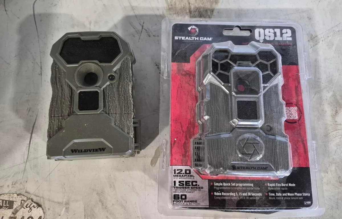 (2) Trail Cameras
UNRESERVED