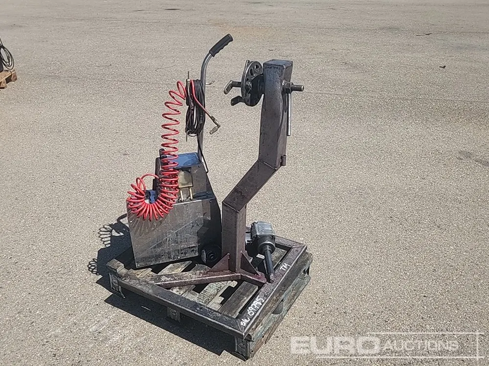 Pallet of Garage Equipment