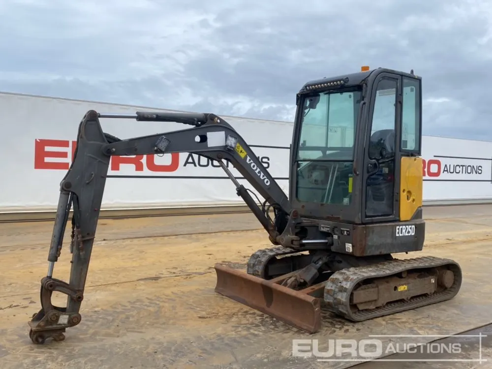 2017 Volvo ECR25D