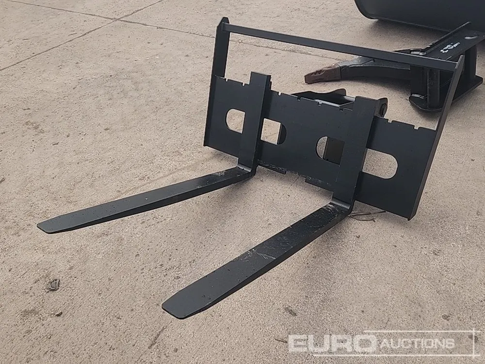 Unused Pallet Forks 65mm Pin to suit 13 Ton Excavator