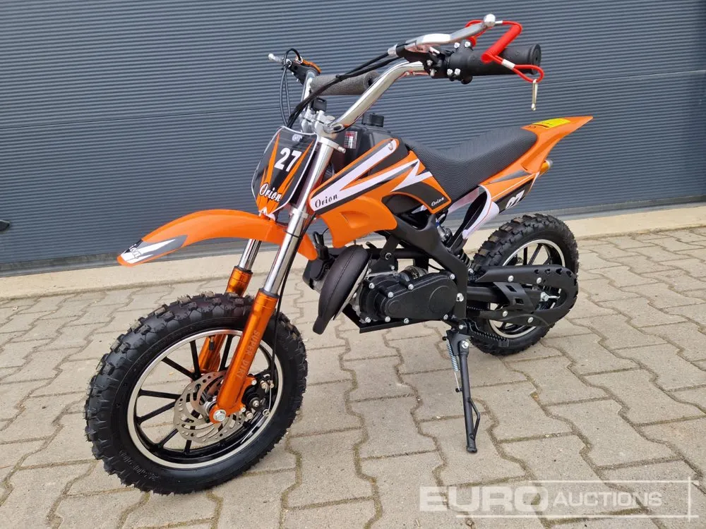 Unused DIRTBIKE 50R-D705 49CC Kids Petrol Motorbike, Automatic