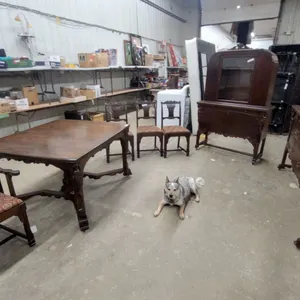 1920s Walnut 9-Piece Dining Room Set with Corbel Bust Carvings