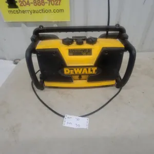 DeWalt 1-Hr Ni-Cd Battery Charger DW9116 Radio and Power Cord