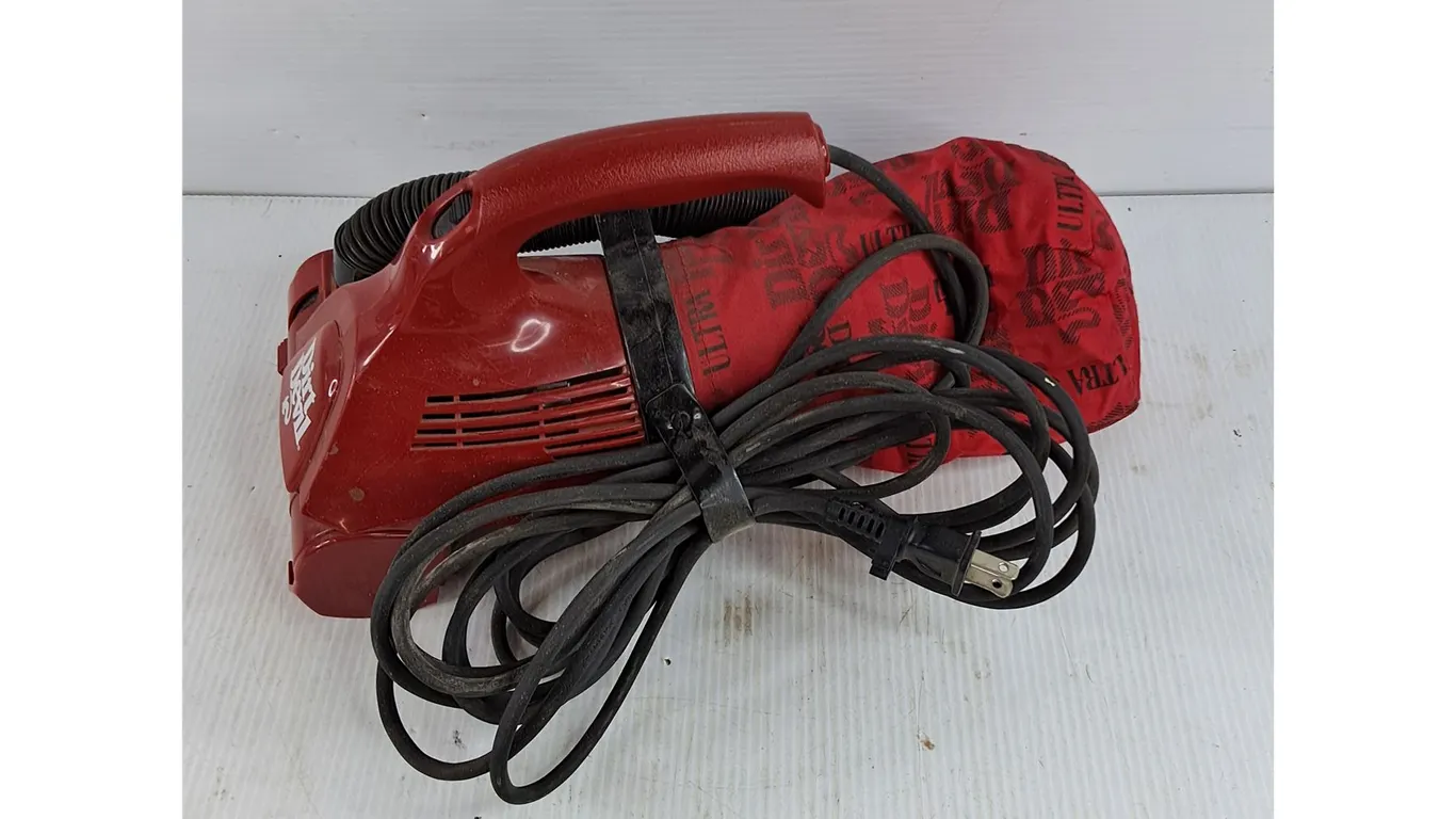 Dirt Devil Vacuum Cleaner - Powers On, As Is
